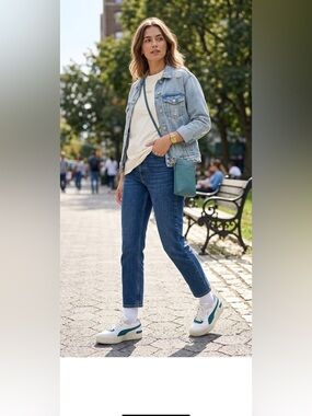 Puma Women White and Teal Low-Top Sneakers